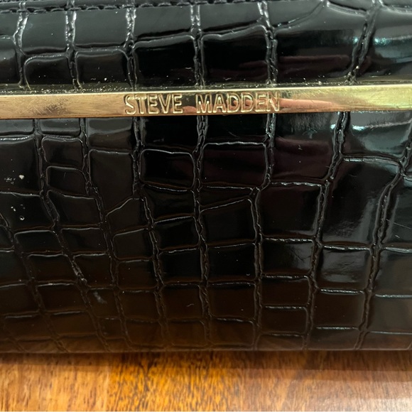 Steve Madden black alligator skin look wallet - Picture 6 of 8